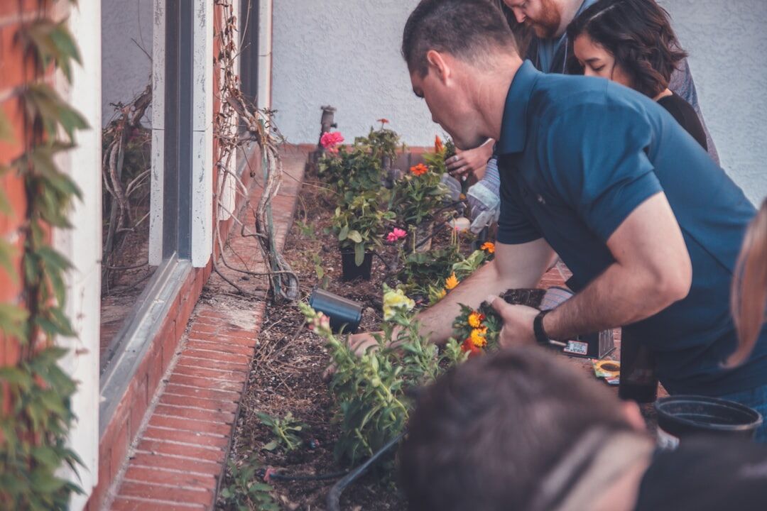 group of neighbors helping